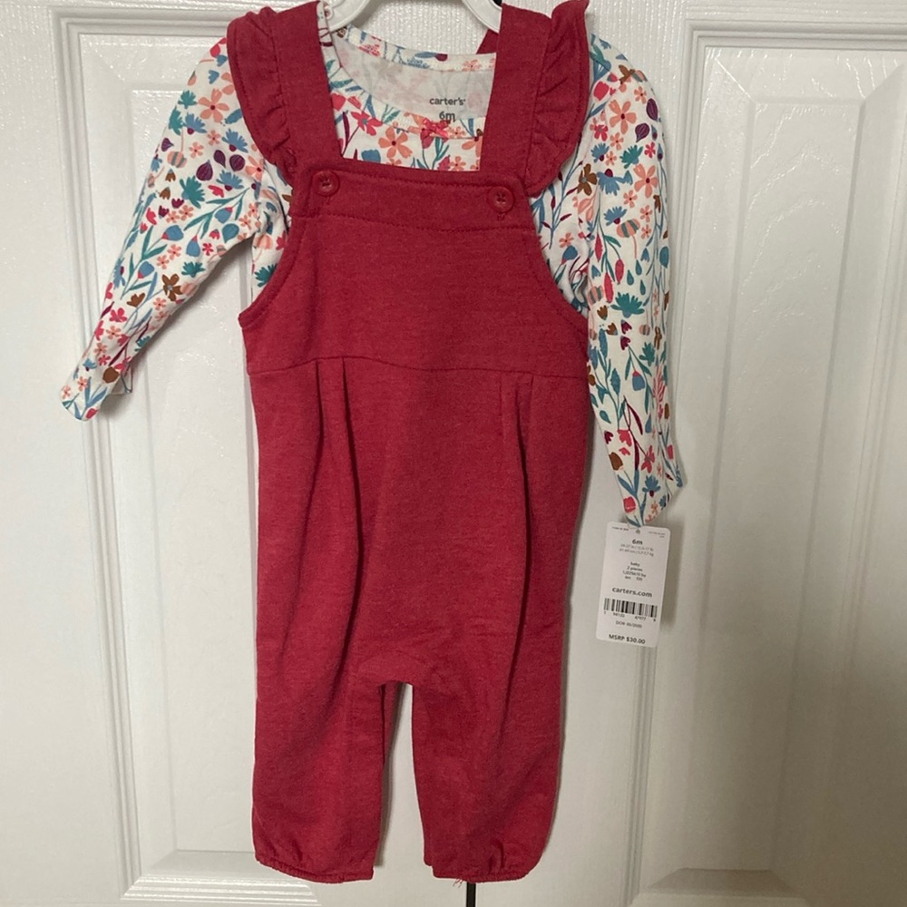 Carter’s 2 piece matching set